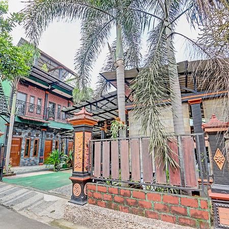 Spot On 91337 Pandu Homestay Klaten Wonogiri Экстерьер фото