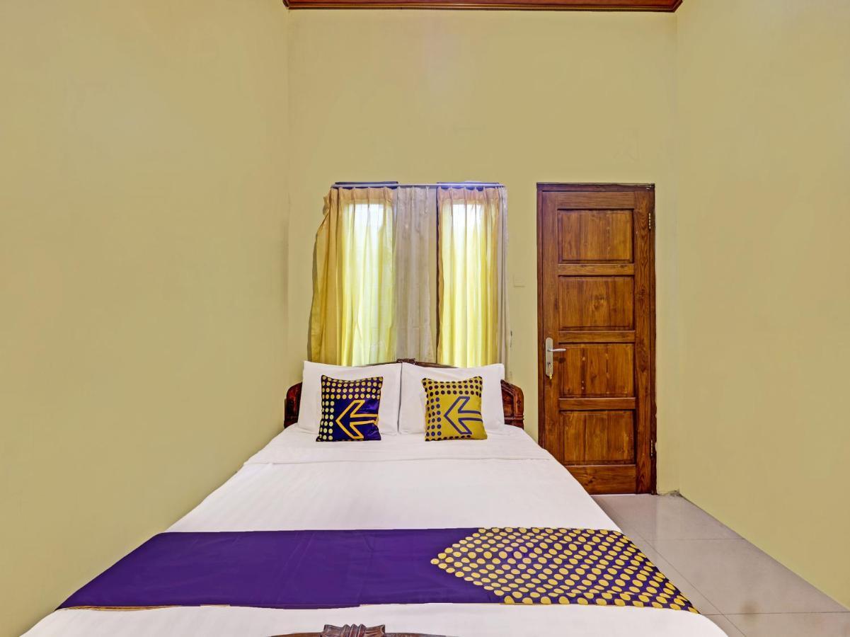 Spot On 91337 Pandu Homestay Klaten Wonogiri Экстерьер фото